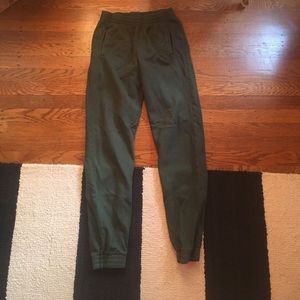 Never worn green Brandy Melville sweatpants